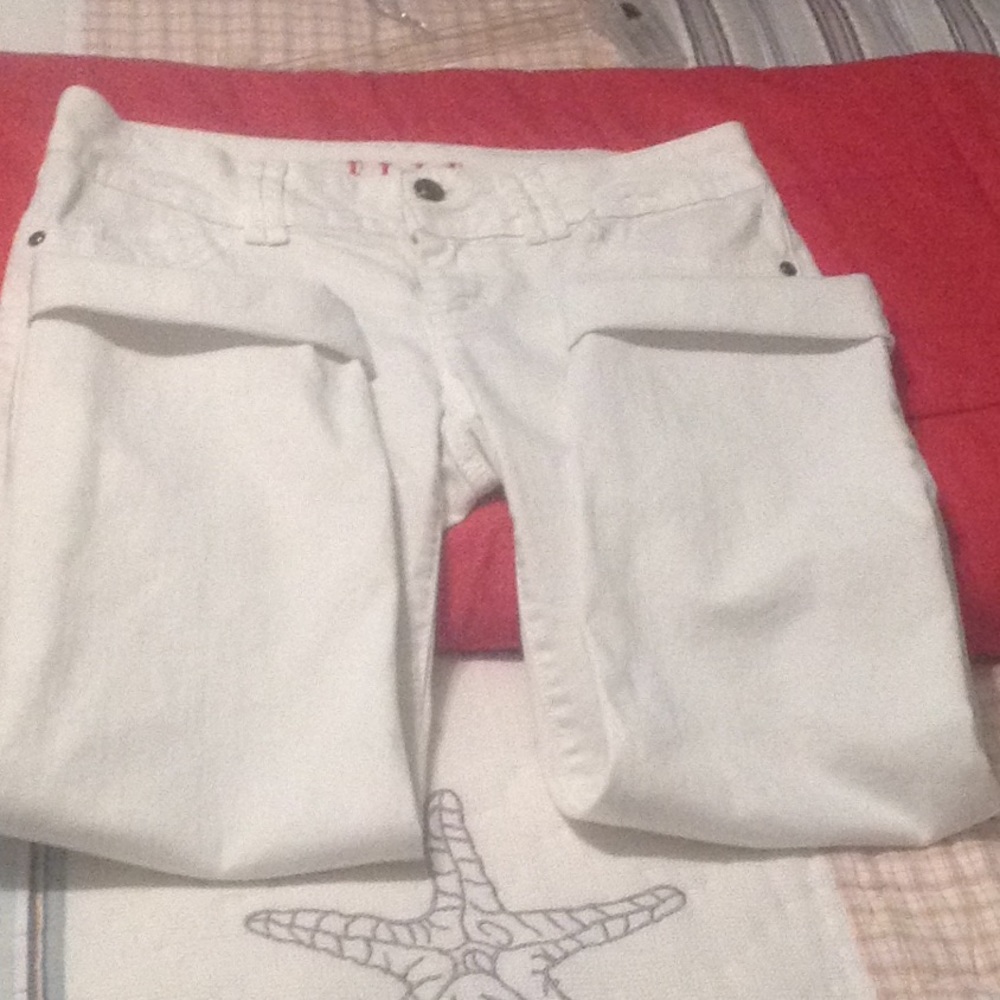 Ellle White Denim Crop Jeans